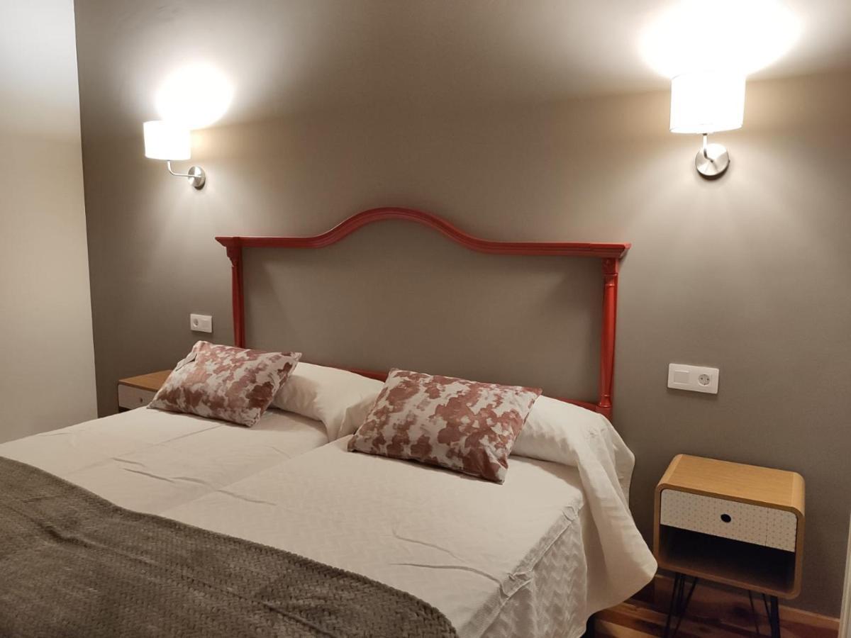 Casa Rural Sierra Del Solorio Iruecha Eksteriør billede
