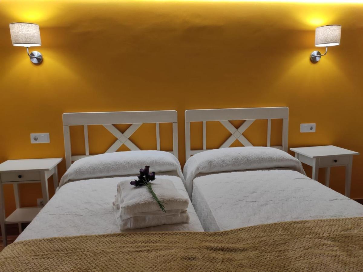 Casa Rural Sierra Del Solorio Iruecha Eksteriør billede